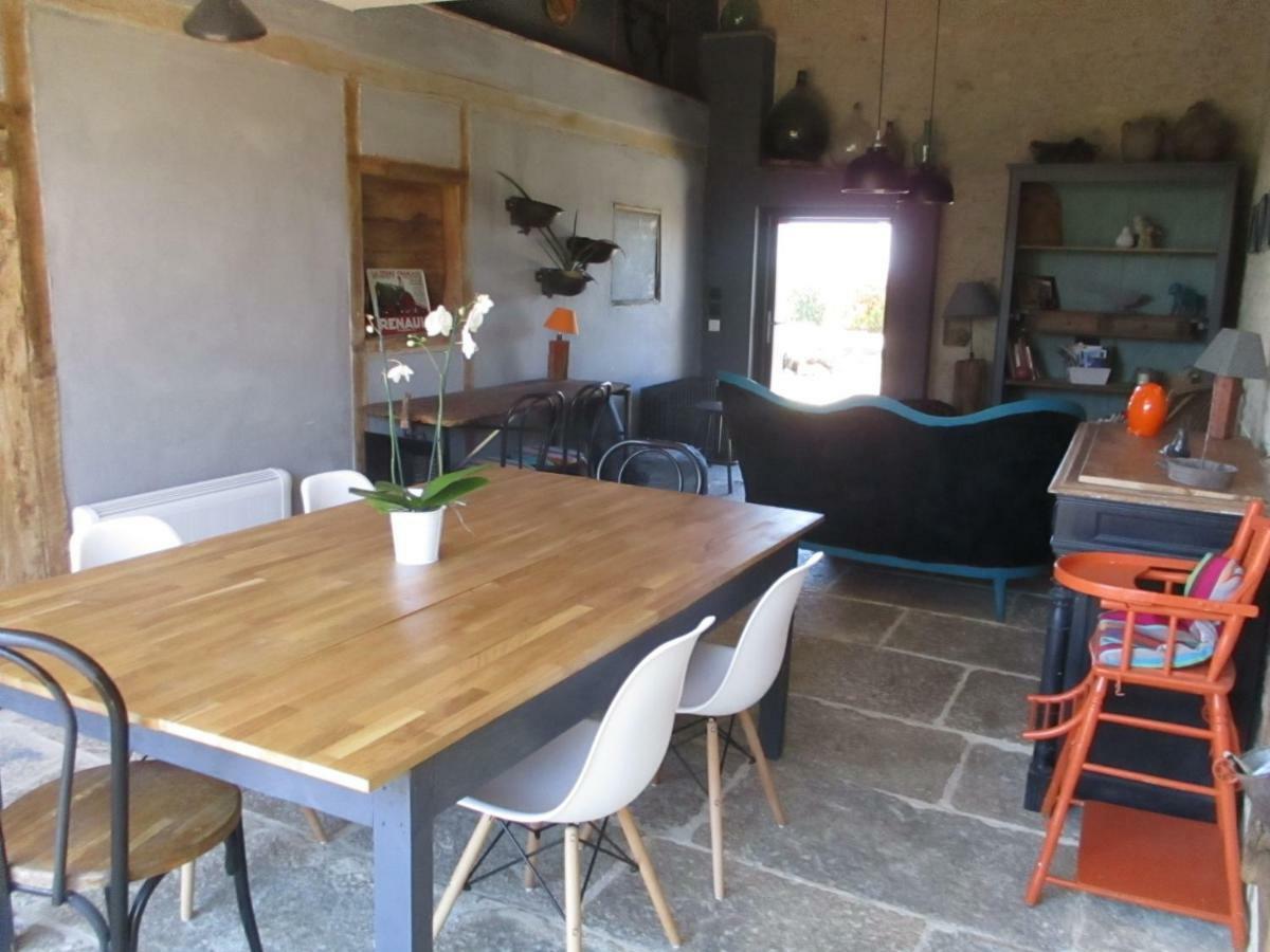 Bed and Breakfast La Grange Aux Hirondelles Sancoins Екстер'єр фото